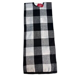 NWT Holiday Time 48 Inch Round Christmas Tree Skirt Black &‎ White Buffalo Plaid